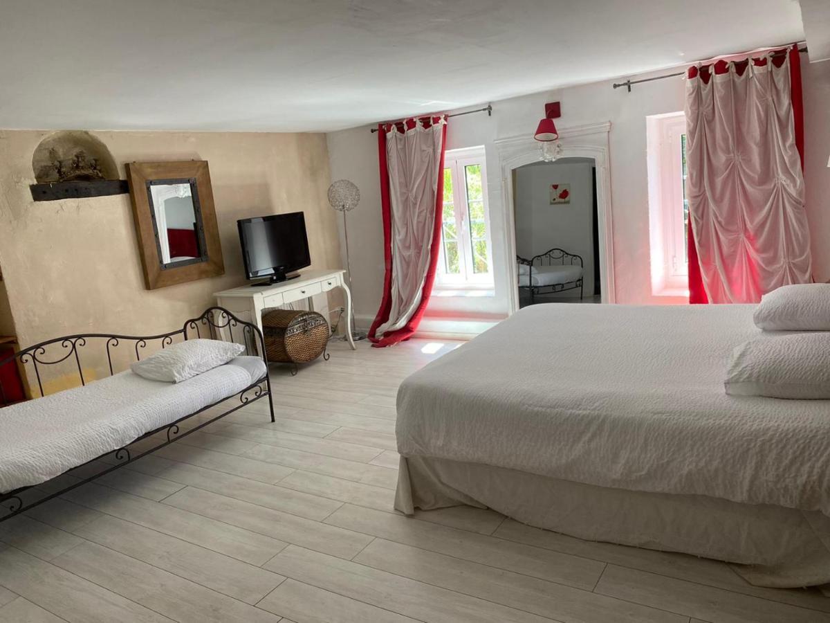 Le Moulin De Pommeuse Bed & Breakfast Exterior photo