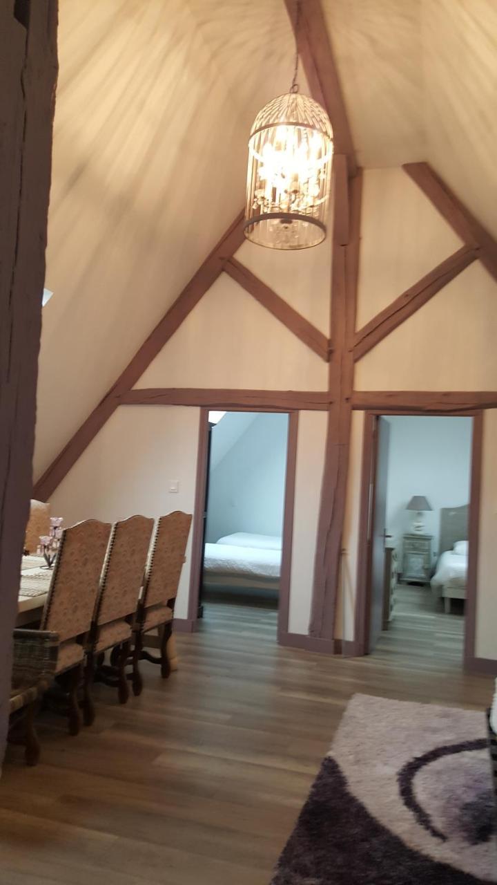Le Moulin De Pommeuse Bed & Breakfast Exterior photo